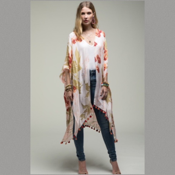 Sweet Nothin’s Watercolor Floral Garden Kimono - Picture 4 of 11